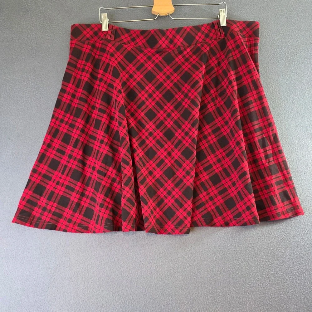 Torrid Red and Black Plaid Skater Skirt Plus Size 3 Mini Flared Tartan Check